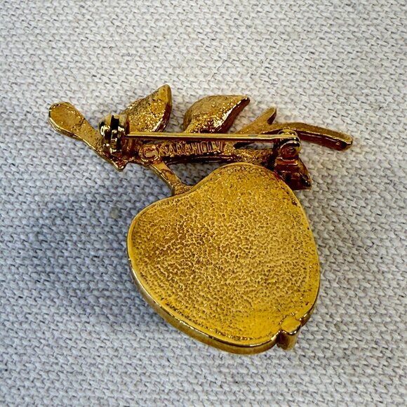 Sarah Coventry Golden Glowing Glass Apple Brooch Gold Tone Marked Vintage MCM - Picture 9 of 9